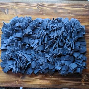 Snuffle/feeding mat